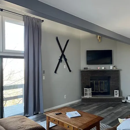 Pocono Paradise - 3 Bedroom 3 And Half Bathroom Townhouse Tannersville Exterior photo